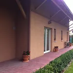 Airport Budapest Sarokhaz Panzio Bed & Breakfast