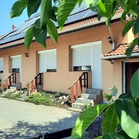 Airport Budapest Sarokhaz Panzio