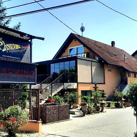 Airport Budapest Sarokhaz Panzio Отель типа 