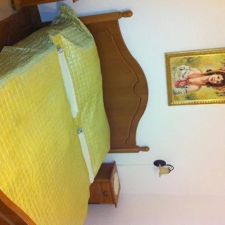 Airport Budapest Sarokhaz Panzio Вечеш