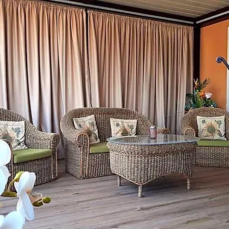 Airport Budapest Sarokhaz Panzio Bed and breakfast 3*