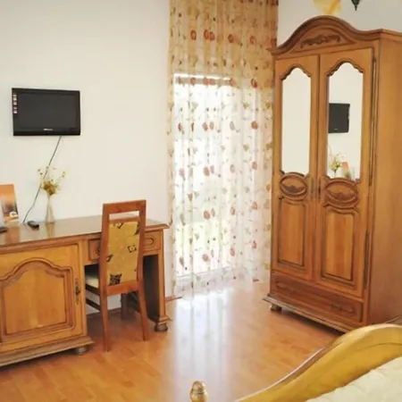Airport Budapest Sarokhaz Panzio 3*
