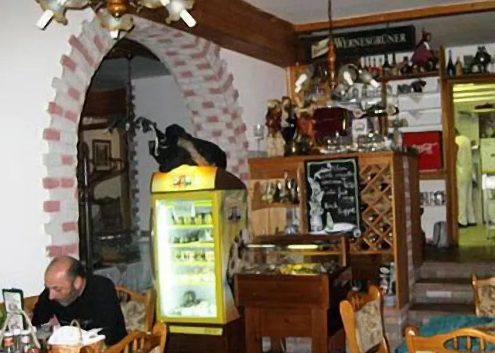 Airport Budapest Sarokhaz Panzio 住宿加早餐酒店
