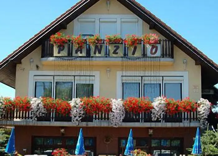Airport Budapest Sarokhaz Panzio B&B 베체스